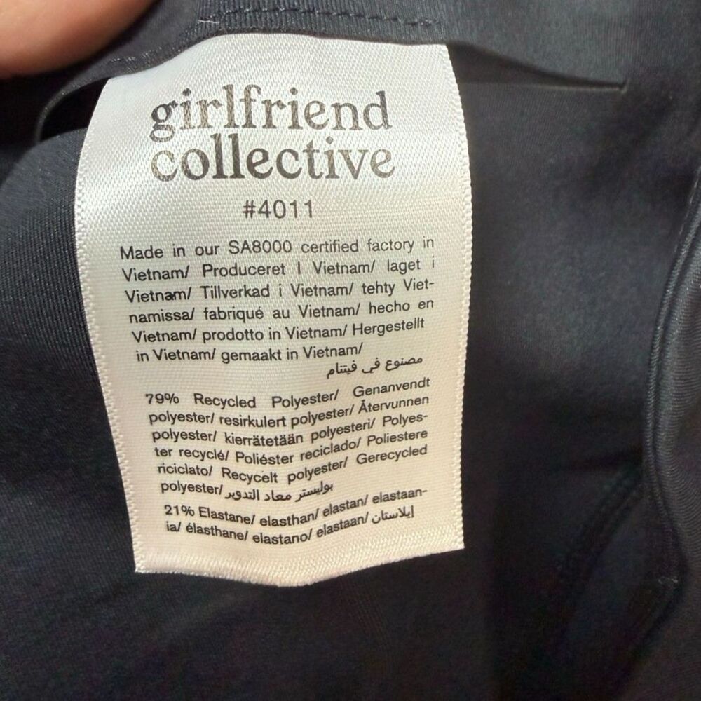 Girlfriend Collective Bike Shorts w/ Pocket | Size M | Black | NWT - Picture 5 of 9